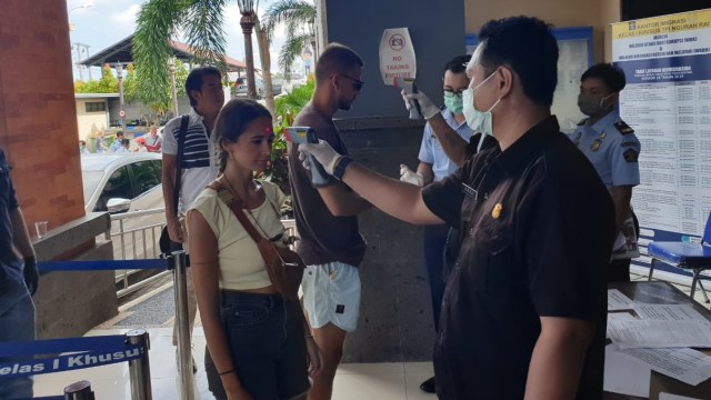 Antrean WNA Ajukan Visa Darurat Membludak Kantor Imigrasi di Bali. Foto: Dok. Istimewa
