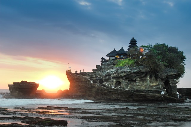 Ilustrasi Pura di Bali. Foto : Unsplash.com.