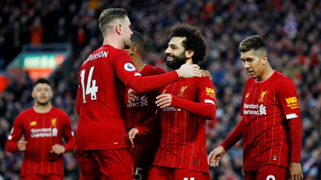 Para pemain Liverpool merayakan gol Mohamed Salah. Foto: REUTERS/Phil Noble 