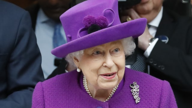 Ratu Elizabeth. Foto: AFP/TOLGA AKMEN 