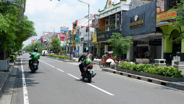 Dampak Corona Jalan-jalan di Yogyakarta jadi Lengang Foto: Arfiansyah Panji Purnandaru/kumparan