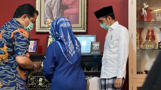 Ibunda Joko Widodo Wafat