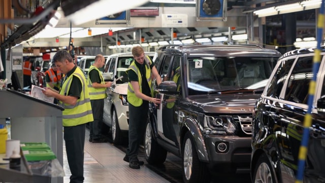 Jaguar Land Rover setop produksi sementara akibat pandemi virus Corona Foto: dok. The Times