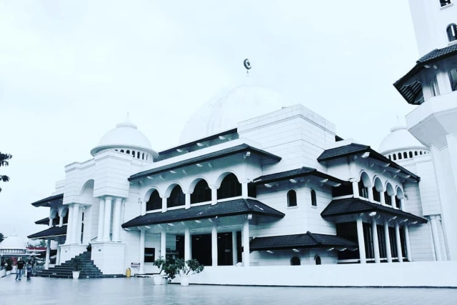 Masjid AR Fachruddin UMM. Foto: Instagram.