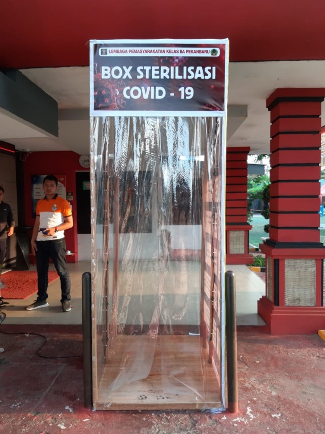 PTR - Box sterilisasi virus corona