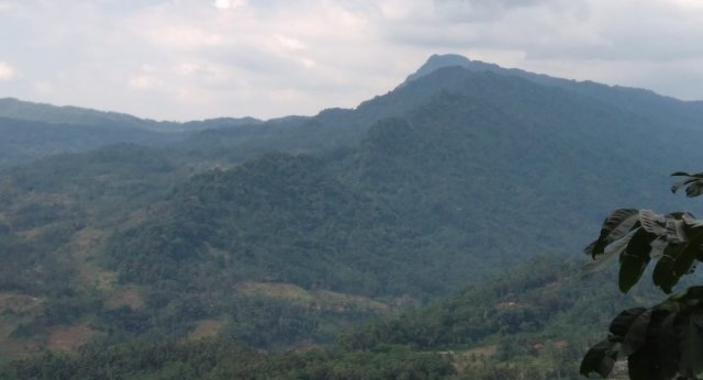 Puncak Bangku, Negeri di Atas Awan dari Ciamis (978962)