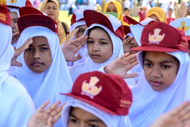 Ilustrasi siswa Sekolah Dasar (SD) saat mengikuti peringatan Hardikda di Banda Aceh. Foto: Suparta/acehkini