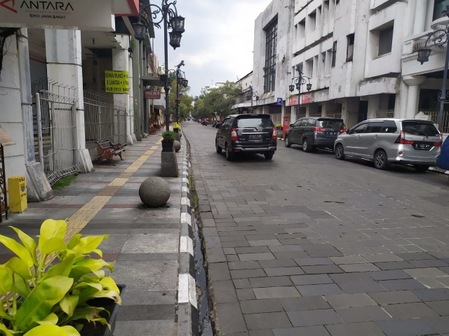 Jalan Utama di Bandung Lengang. Foto: Rachmadi/kumparan