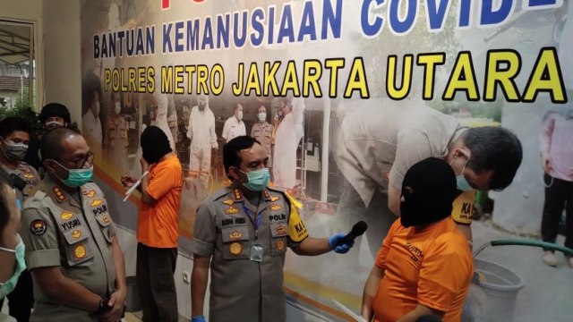 Pelaku penyebaran hoaks di Jakarta Utara.  Foto: Dok. Polres Jakut