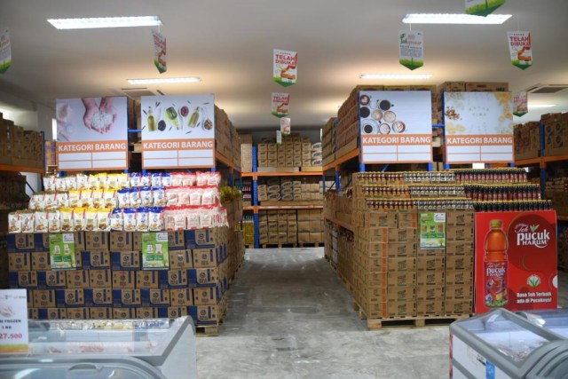 Perumda Pasar Jaya mulai operasikan Jakgrosir Pasar Kedoya, Jakarta Barat, Selasa (31/3). Foto: Pasar Jaya