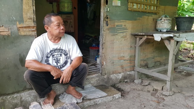 Sahrudin Kuna, biasa disapa Naruto, warga Desa Buhu, Kecamatan Talaga Jaya, Kabupaten Gorontalo. Selasa, (31/3). Foto: Dok banthayo.id