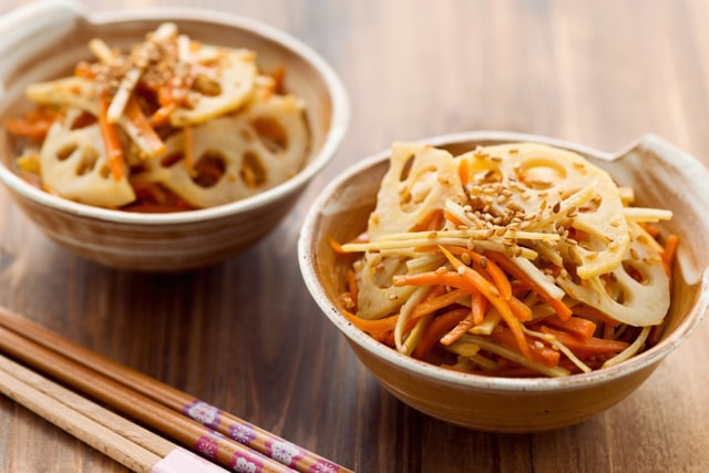 Makanan Imlek: Filosofi Hidangan Akar Lotus Khas Chinese Food (49568)