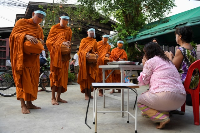 Thai Airways Tawarkan Penerbangan Religi: Terbang Sambil Baca Doa Umat Buddha (580310)