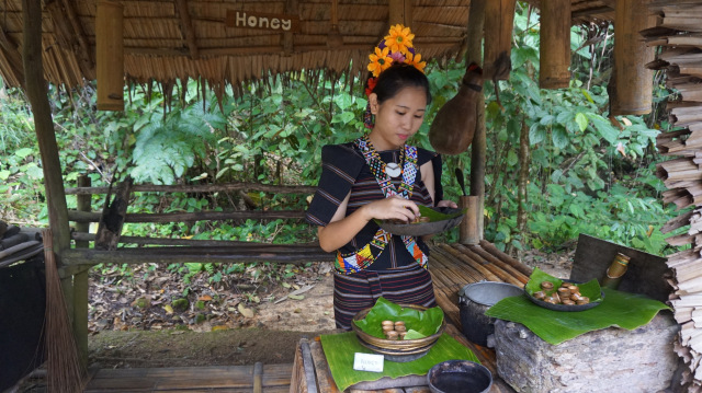 Serunya Berwisata Sambil Belajar Kebudayaan di Mari Mari Culture Village, Sabah (77058)