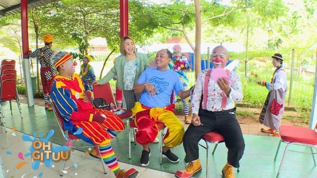 Profil Aziz Gagap, Komedian yang Baru Saja Undur Diri dari Opera Van Java (66347)