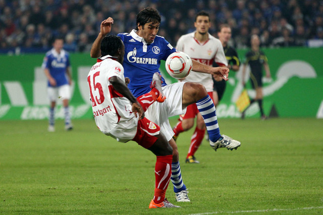 Raul Gonzalez kala berjersi Schalke 04 Foto: Getty Images
