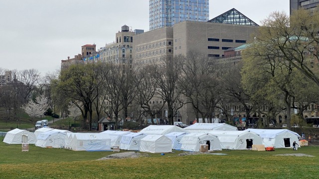 Pesta Ulang Tahun di New York Jadi Klaster Besar Corona, Ratusan Orang Diisolasi (90661)