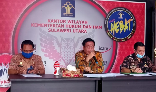 Kepala Kantor Wilayah Kementerian Hukum dan HAM Sulawesi Utara, Lumaksono SH,MH membeberkan data mengenai program pembebasan tahanan terkait dengan virus corona 