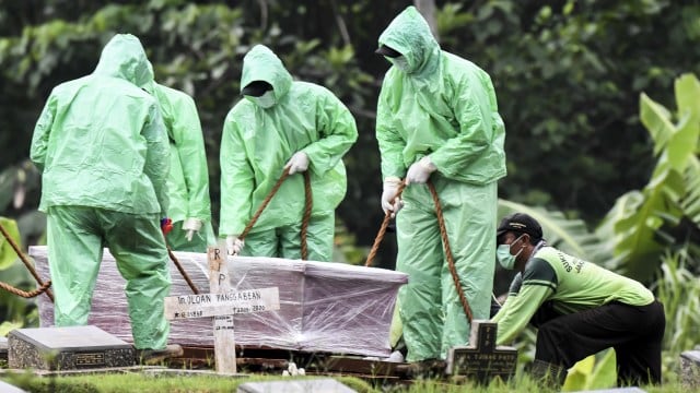 Pakar Mikrobiologi UGM: Virus Corona Tak Bisa Menembus Plastik Jenazah (49955)