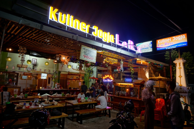 Suasana di Kuliner Jogja La Rise Bandar Lampung saat dikunjungi Lampung Geh, Sabtu (7/3) | Foto: Syahwa Roza Hariqo/Lampung Geh