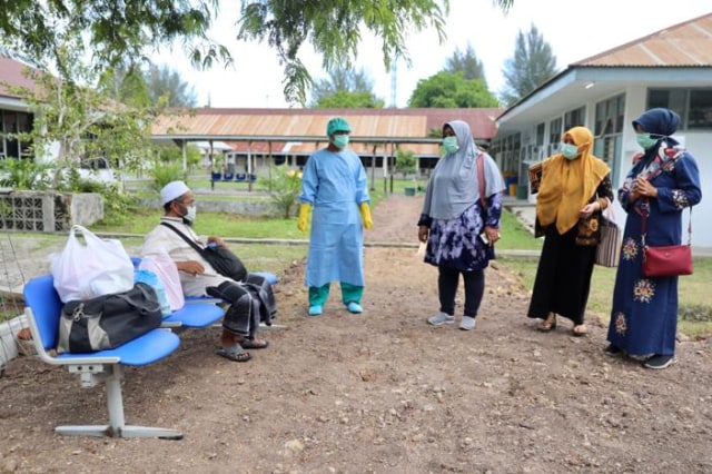Video: Pesan dari Pasien Sembuh COVID-19 di RSUDZA Banda Aceh (33509)