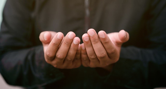 Ilustrasi muslim berdoa. Sumber: iStockPhoto.