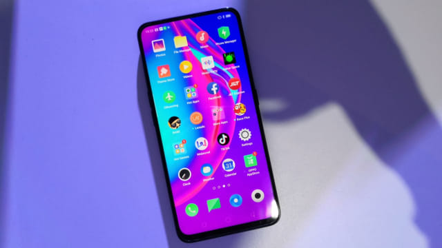 5 Smartphone Murah dengan Kamera Depan Terbaik, Cocok untuk Selfie (30307)