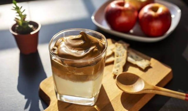 Dalgona Coffee yang sedang hits. Foto: Istimewa