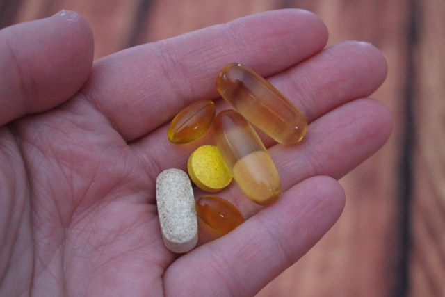 Ilustrasi suplemen vitamin B1. Foto: Unsplash