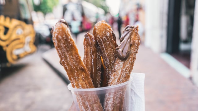 Ilustrasi churros buatan sendiri. Foto: Unsplash