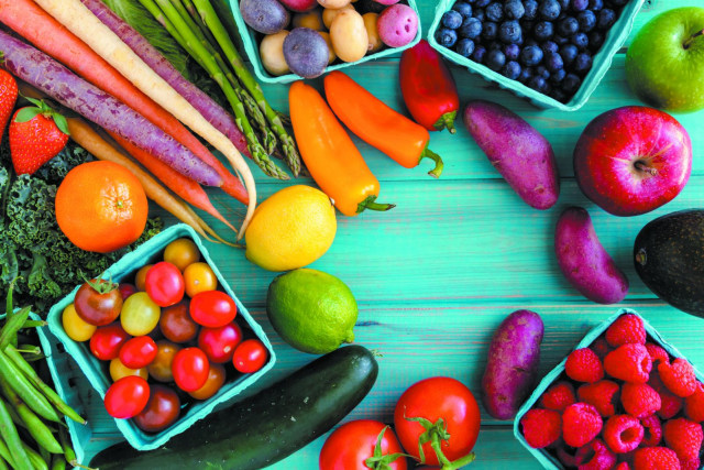 Sayur dan buah-buahan. Foto: Thinkstock