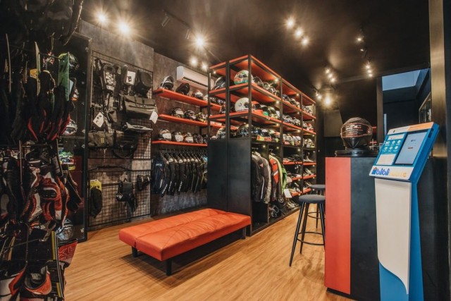 Curhat Pebisnis Apparel Motor yang Jualannya 'Nunduk' Imbas Corona (260391)