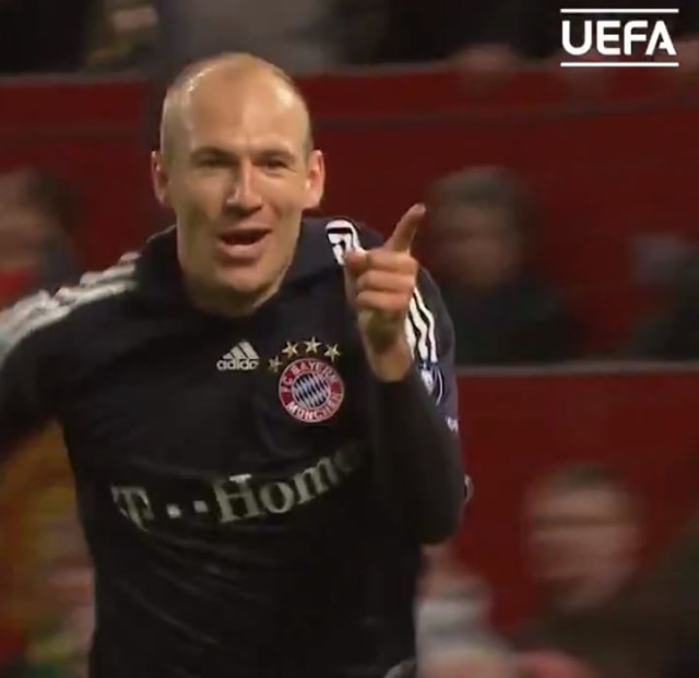 Selebrasi Robben usai cetak gol ke gawang Manchester United. Foto: Sosial media UEFA Champions League