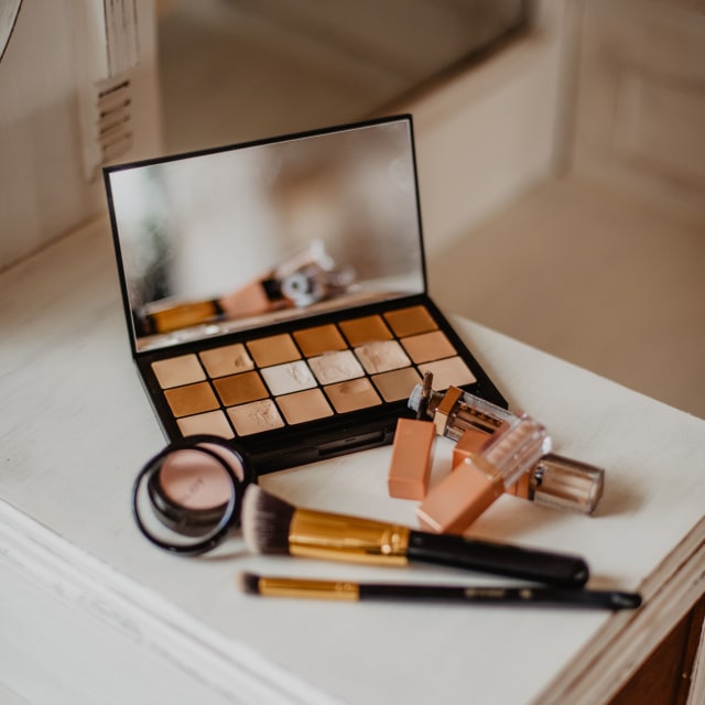 5 Kesalahan Makeup yang Harus Dihindari Pemula (46569)