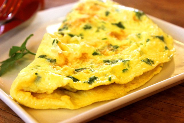 5 Kumpulan Resep Telur Dadar Mudah untuk Lauk Praktis saat #dirumahaja (218629)