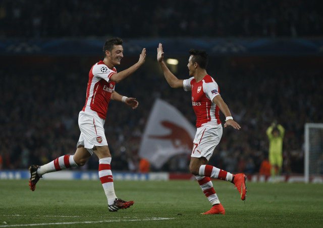 Mesut Oezil dan Alexis Sanchez Diyakini Saling Membutuhkan (232392)