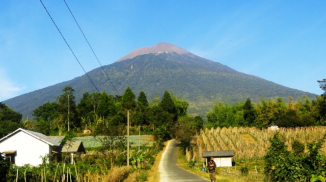 Waspada, 5 Gunung Api di Jawa Berstatus Level II (145818)