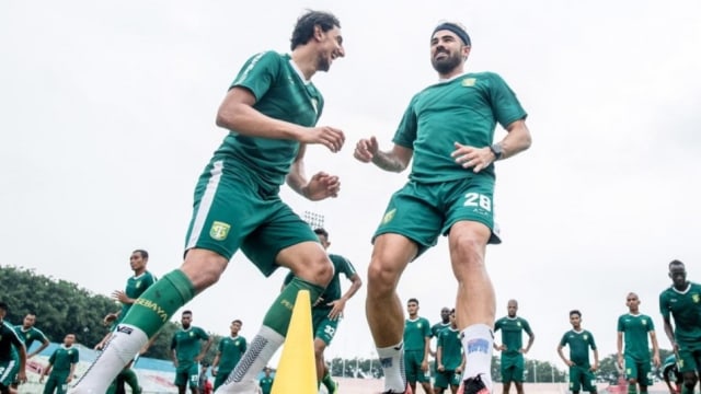 Gelandang Persebaya Ikut Bicara soal Liverpool: Mereka Layak Juara (795837)