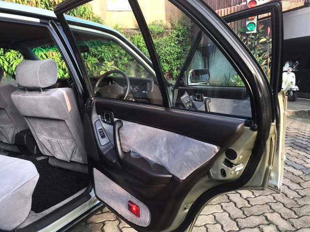 Odometer Masih 5.000 Km, Toyota Crown Klasik Dijual Seharga Veloz Baru, Minat? (732335)