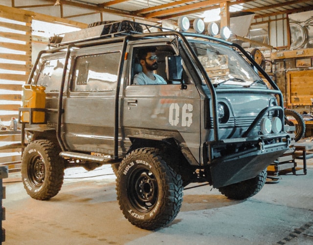 Saat Suzuki Carry Lawas Menjelma Jadi 'SUV Taktis' (244860)