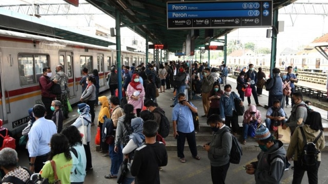 Pantauan hari pertama PSBB di Stasiun Bogor
