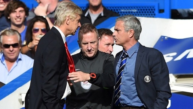 Wenger berseteru dengan Mourinho. Foto: Reuters File Photo