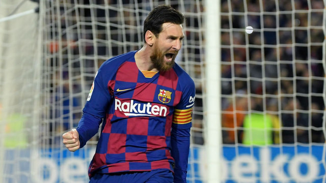 Lionel Messi saat merayakan gol untuk Barcelona. Foto: LLUIS GENE / AFP