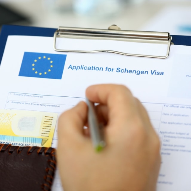 Ilustrasi pengajuan Visa Schengen Foto: Shutter Stock