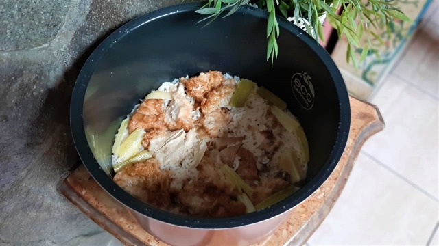 Mumpung #dirumahaja, Bikin Nasi Ayam KFC Pakai Rice Cooker 