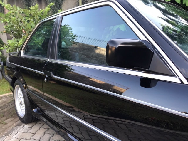 BMW E30 Langka dari Indonesia: Orisinil dan Angka Odometernya Baru 12.000 Km (191404)