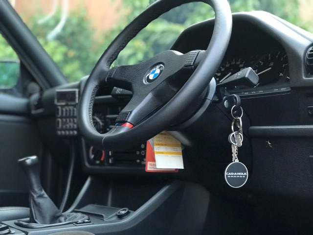 BMW E30 Langka dari Indonesia: Orisinil dan Angka Odometernya Baru 12.000 Km (191408)