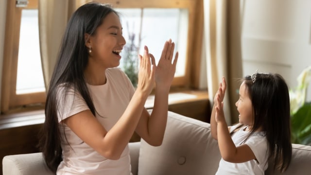 Mengenal Gentle Parenting, Pola Asuh yang Utamakan Rasa Empati pada Anak (328254)