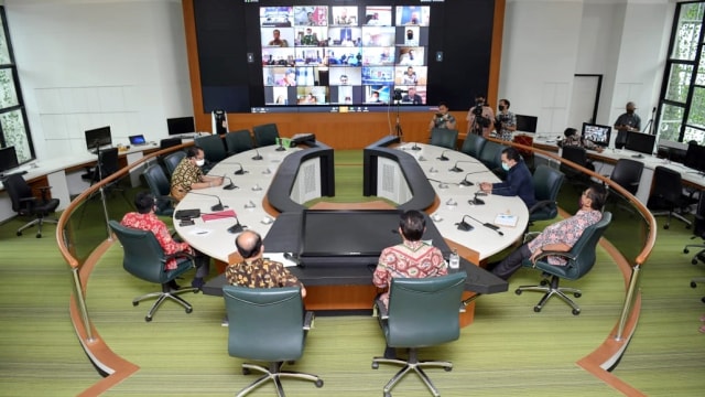 Teleconference rapat sosialisasi program BLT Dana Desa. Foto: Humas Kemendes PDTT/Mugi