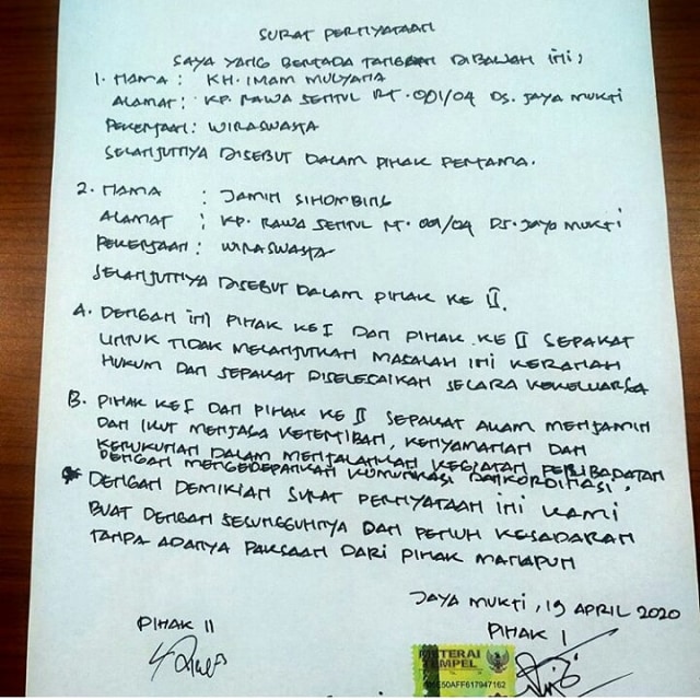 Surat perjanjian damai antara keluarga Jamin Sihombing dan Imam Mulyana. Sumber Foto : Instagram @arionsihombing